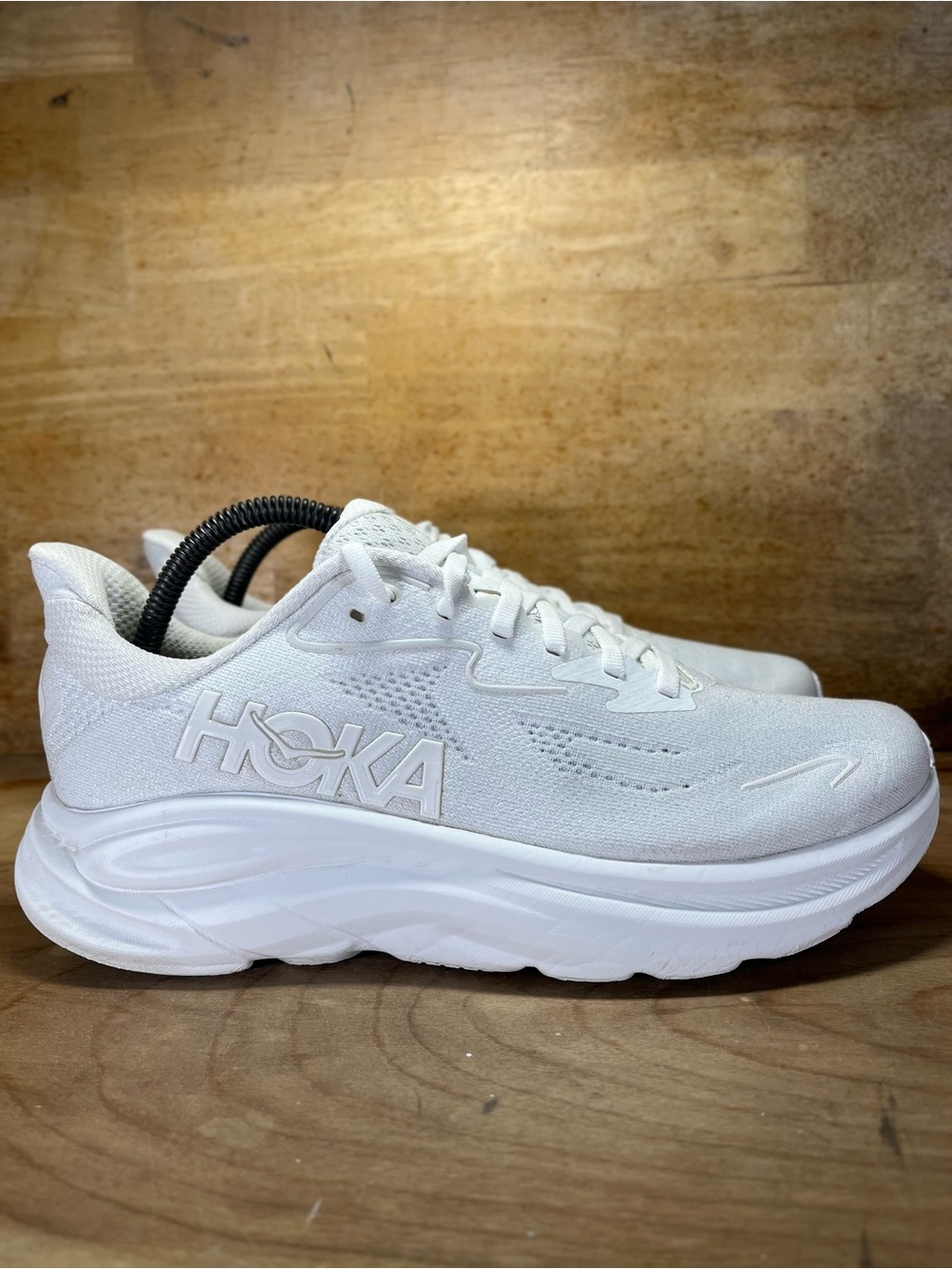 Hoka One One Clifton 10 Womens Size 9.5 Wide Running Shoes Sneakers White